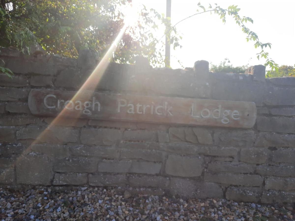 Croagh Patrick Lodge Apartment Westport Exterior photo