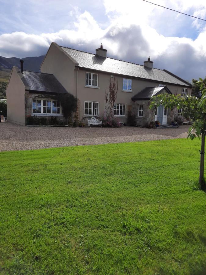Croagh Patrick Lodge Apartment Westport Exterior photo