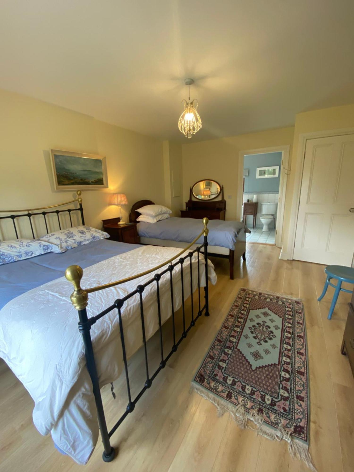 Croagh Patrick Lodge Apartment Westport Exterior photo